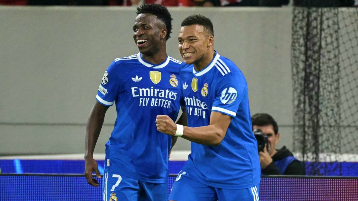 Mpabbé condujo al Real Madrid a la victoria; el francés marcó póker en la Champions