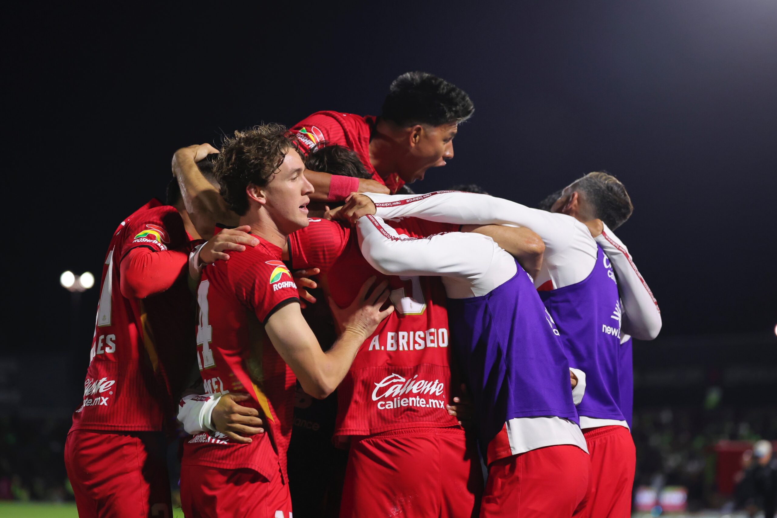 Toluca remontó y ganó en Juárez