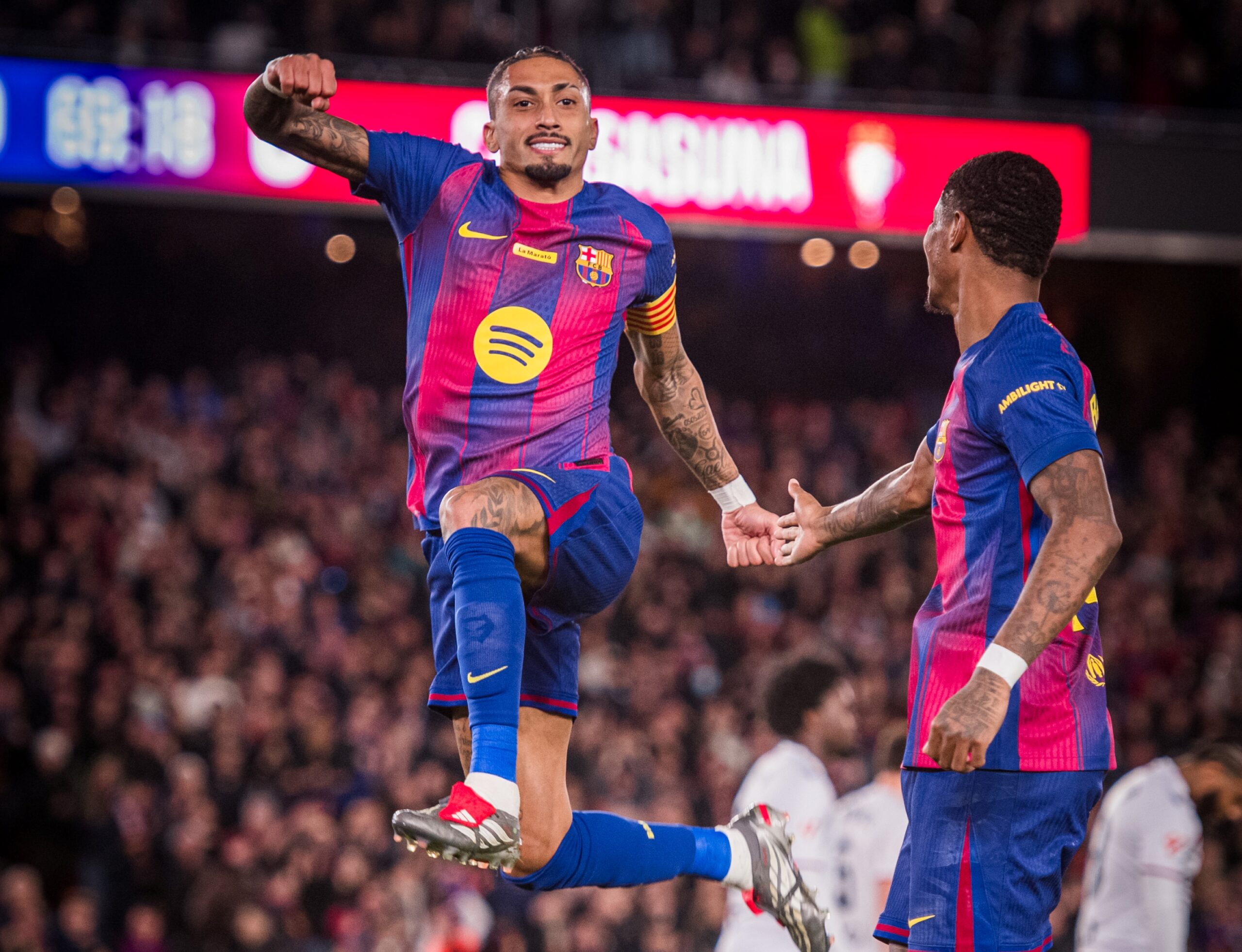 Barcelona se mantiene líder de LaLiga; Real Madrid gana al Alavés, Sevilla golea al Oviedo y se abre la opción Guillermo Almada