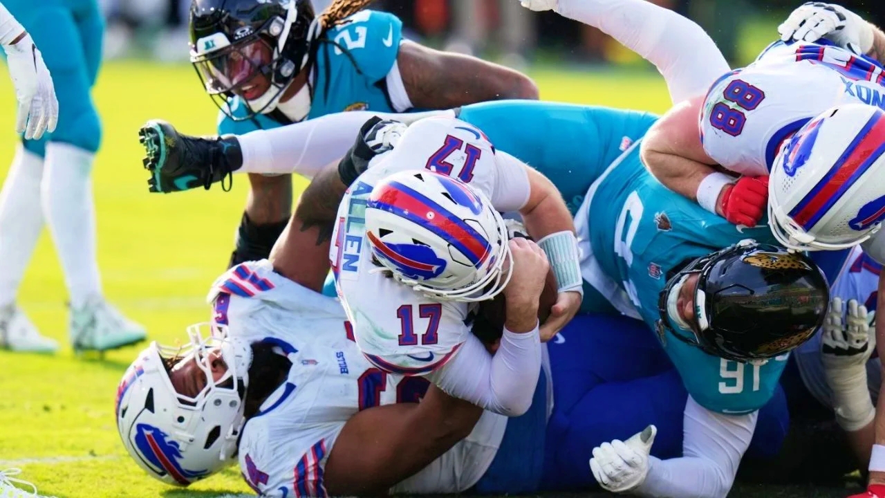 Bills vencen 27-24 a Jaguars y logran su primer triunfo de visita en playoffs en 33 años