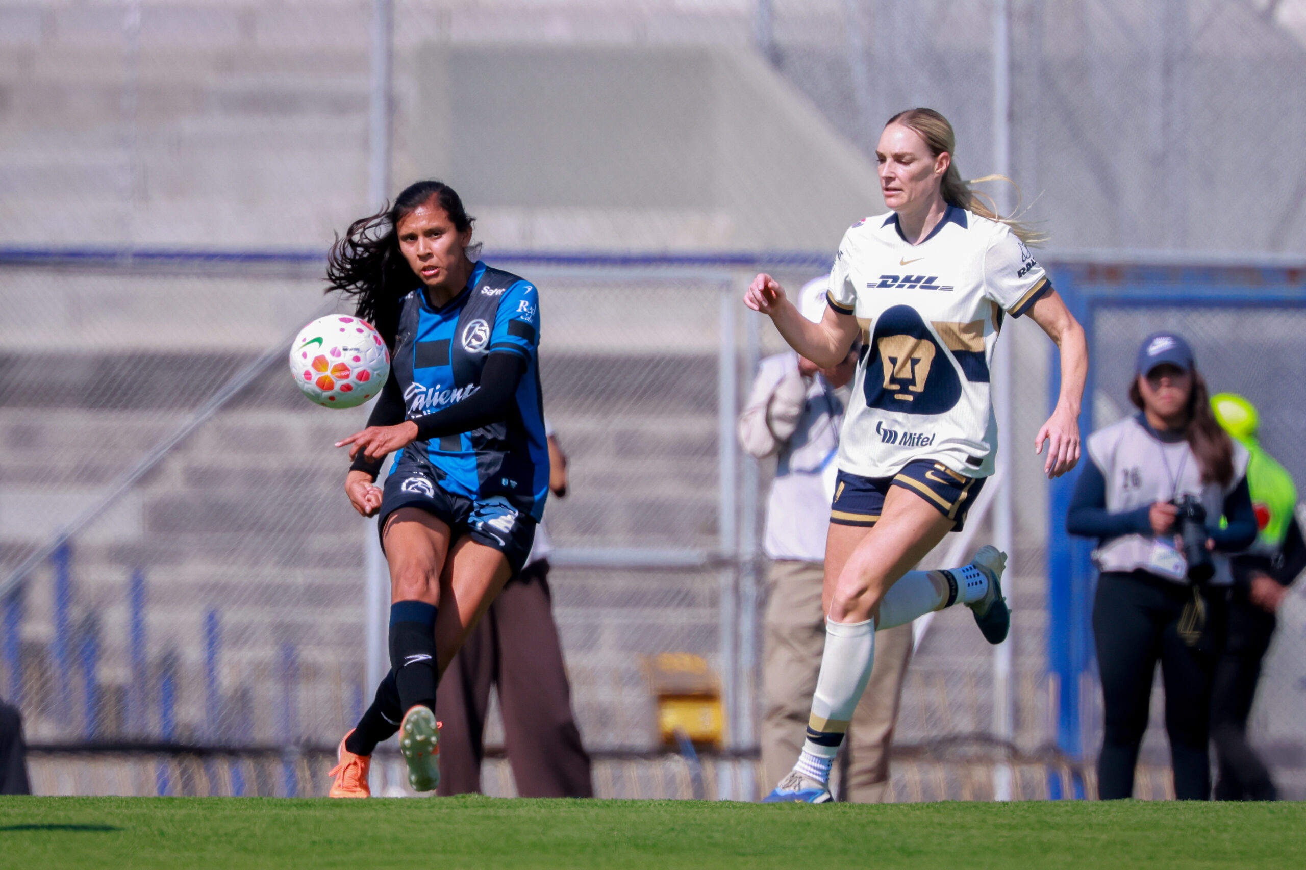 Gallos Femenil cae 4-1 ante Pumas en su debut del Clausura 2026