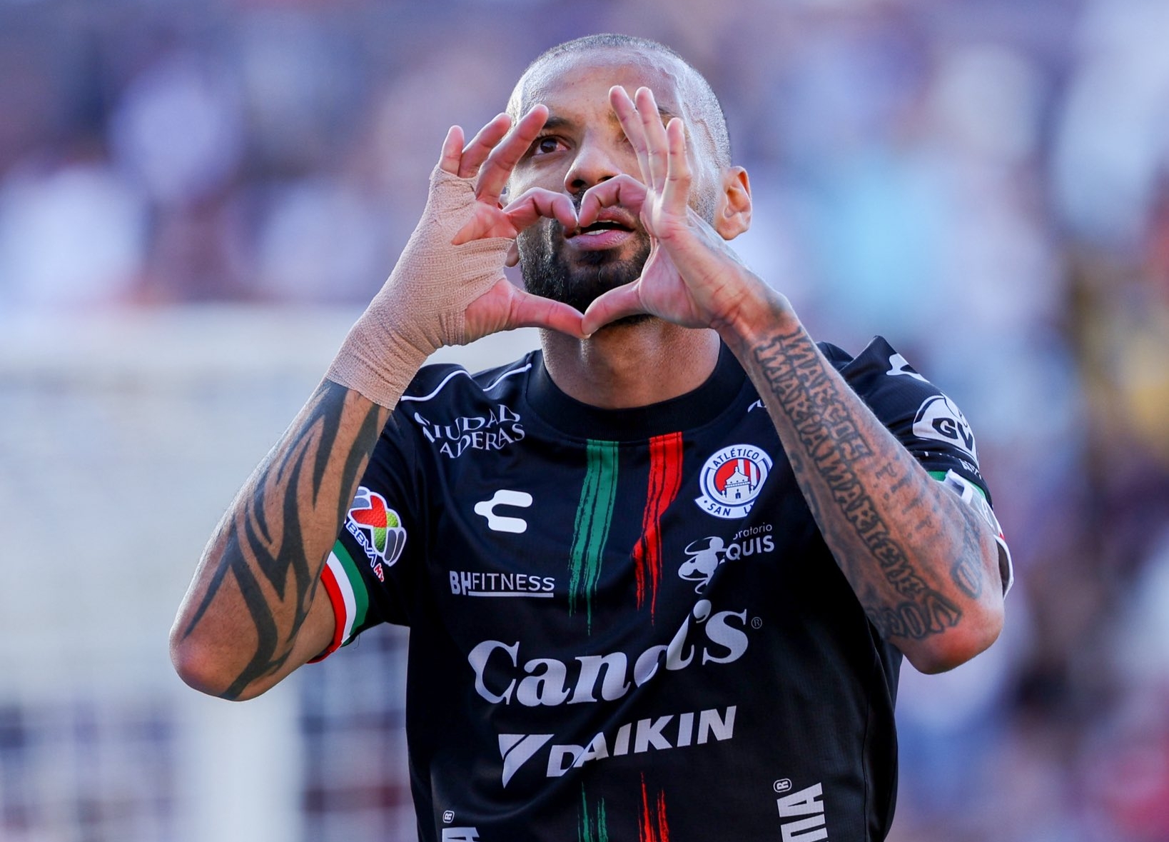 Atlético de San Luis golea 3-0 a Querétaro en el Clásico de la 57