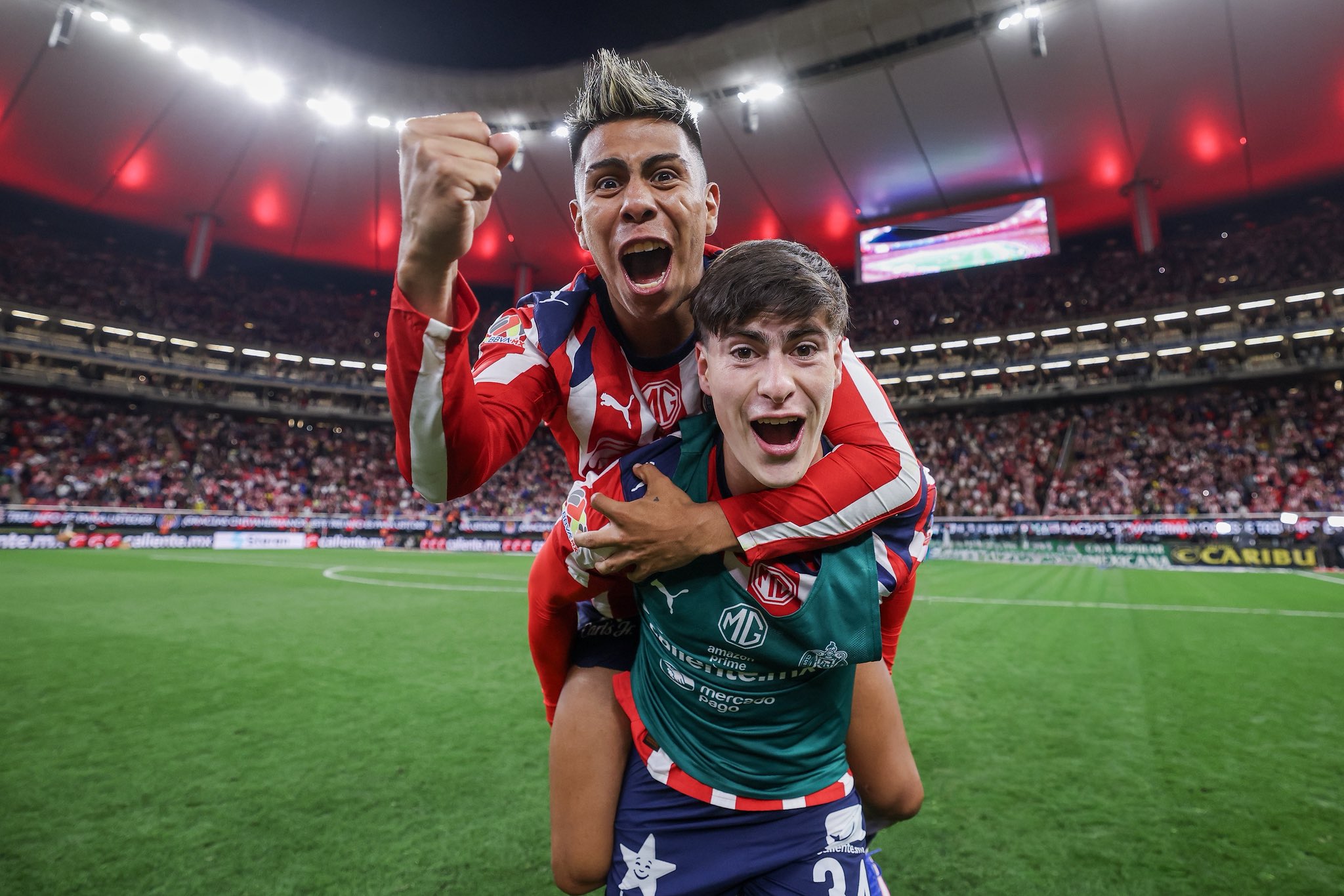Jornada 6 Clausura 2026: Chivas gana el Clásico al América, Gallos cae 3-0; Cruz Azul es sublíder y Joao Pedro manda en goleo