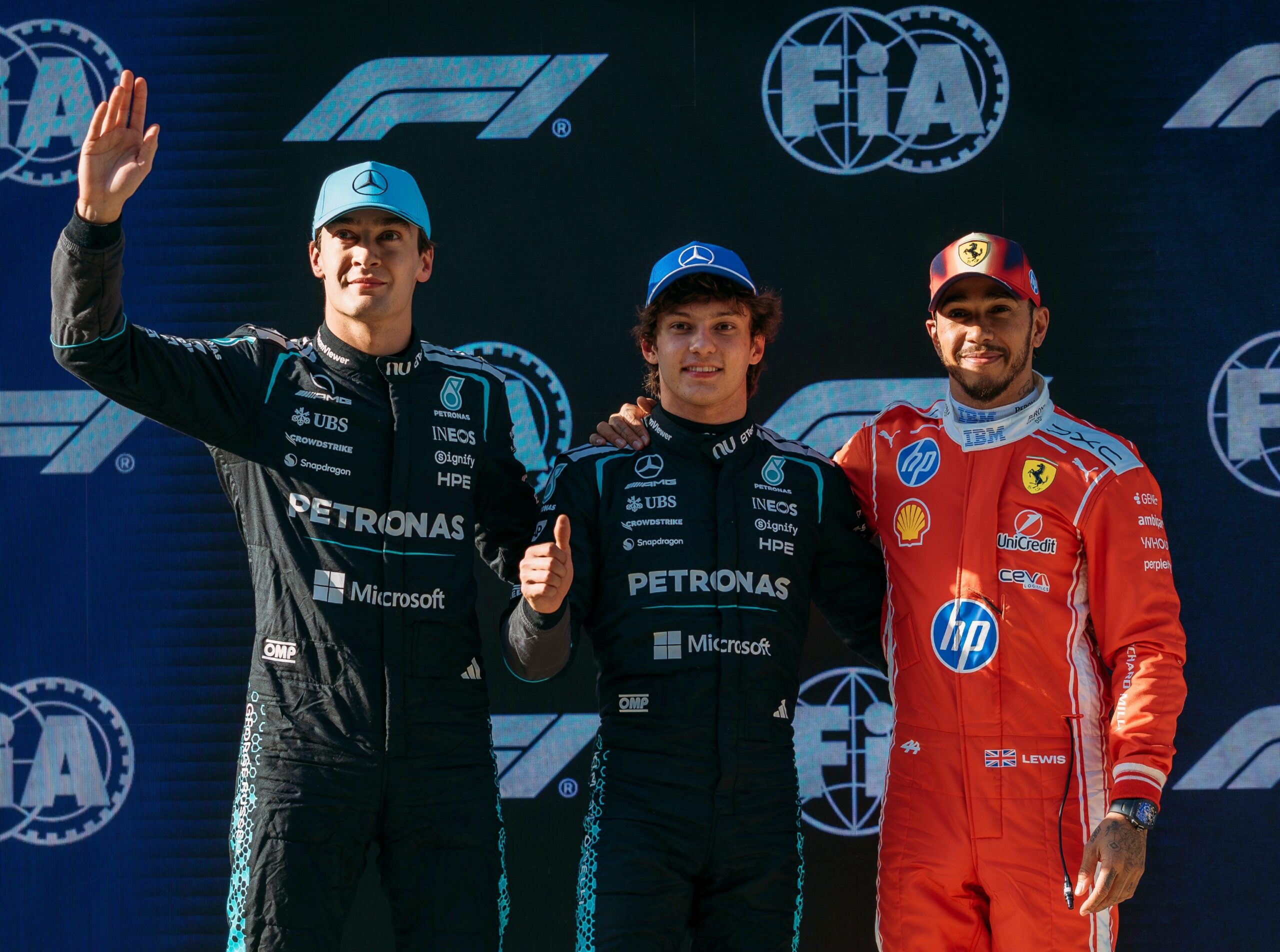 Antonelli logra pole histórica en el GP de China 2026; Russell gana la Sprint y Mercedes domina el sábado