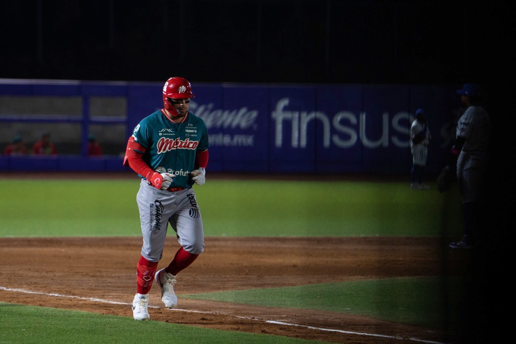 Diablos Rojos aplasta 22-2 a Conspiradores y se lleva el primero de la serie en el Finsus
