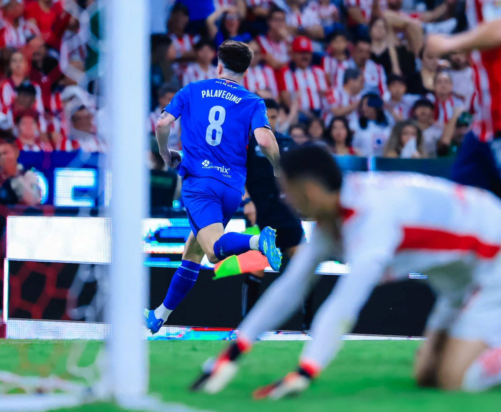 Cruz Azul vence 2-1 a Chivas en el Estadio Jalisco y avanza a la Final del Clausura 2026 con global de 4-3