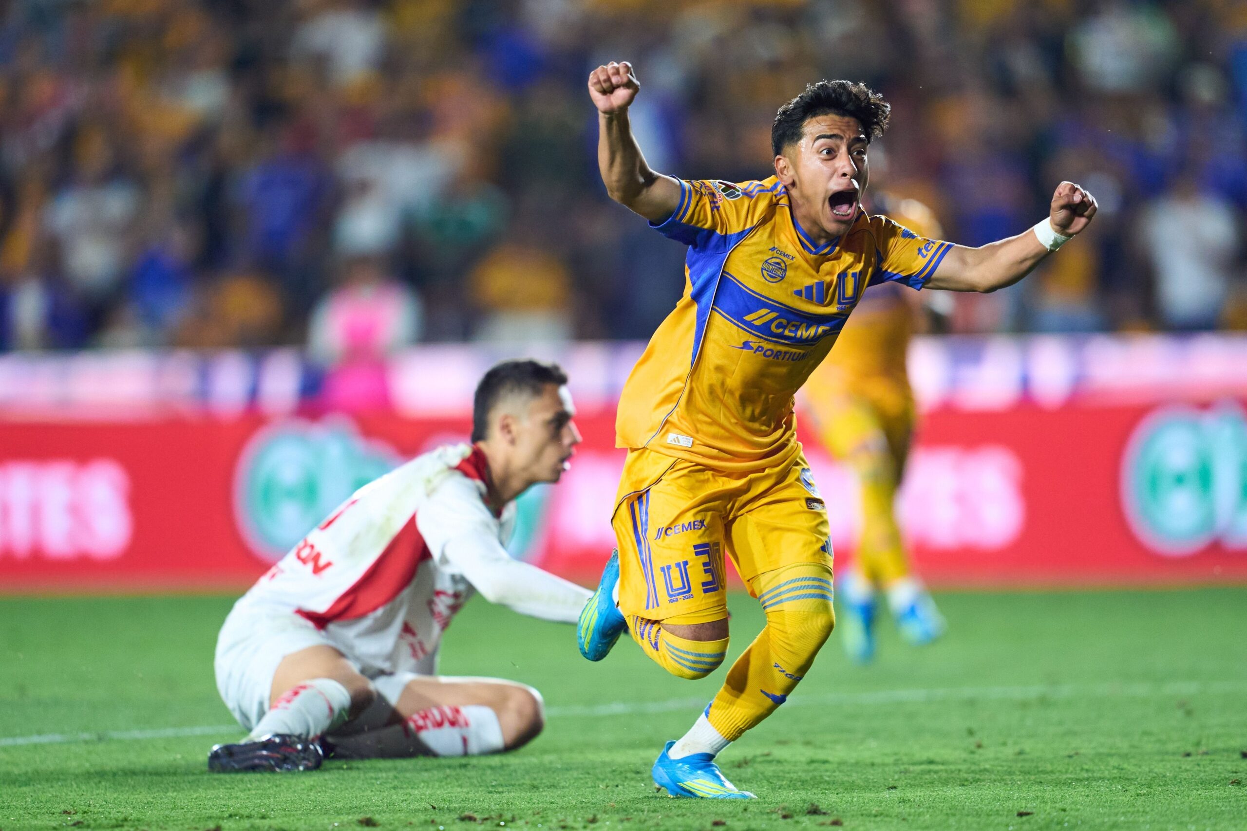 Tigres remonta y vence 3-1 a Chivas en la ida de Cuartos de Final del Clausura 2026
