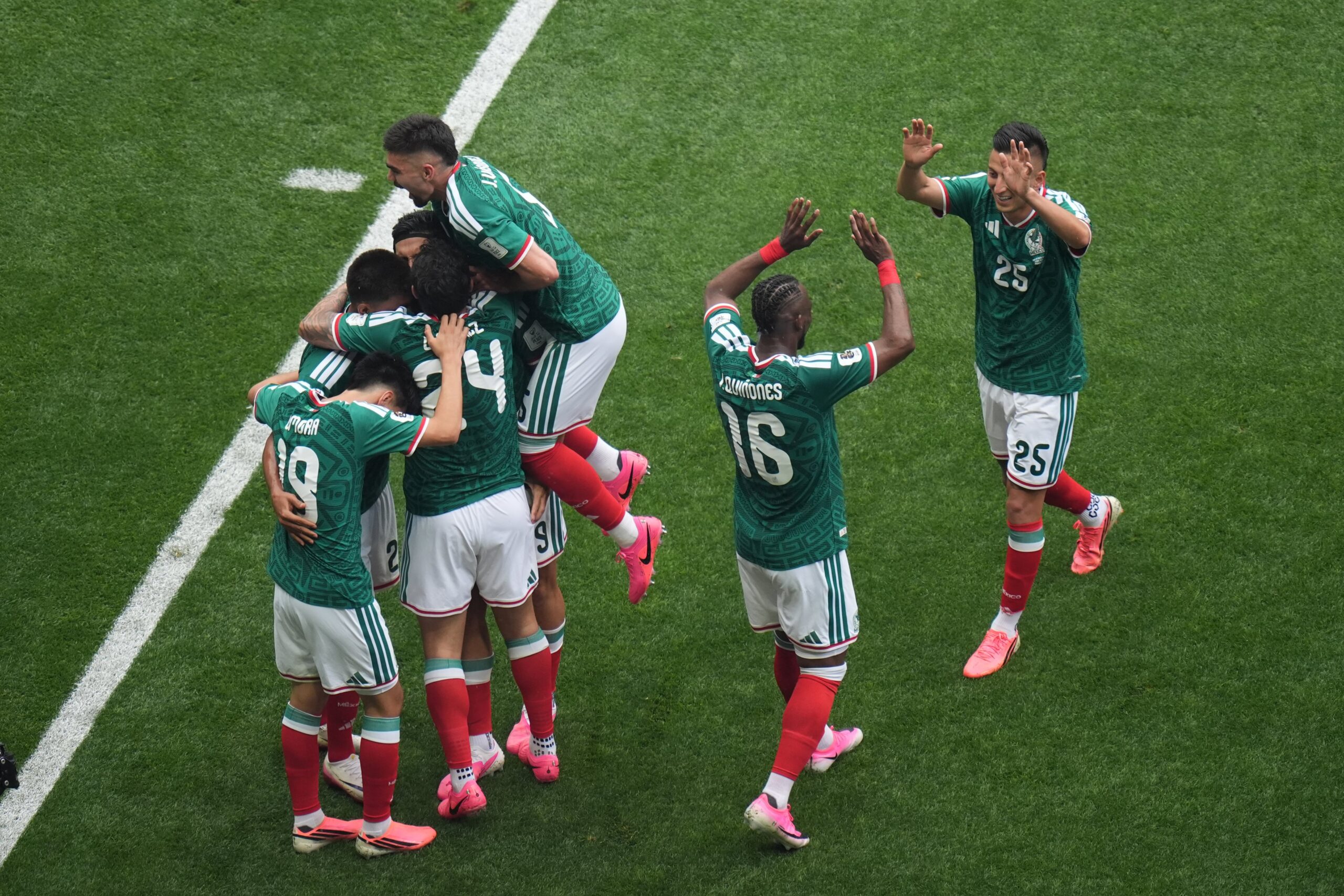México debuta con triunfo en el Mundial 2026: Quiñones y Jiménez vencen 2-0 a Sudáfrica en el Azteca