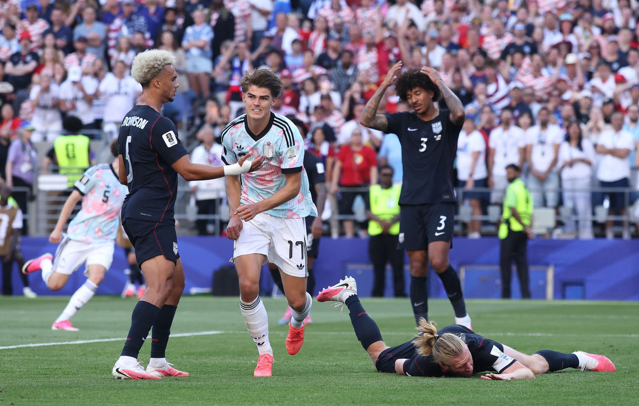 Bélgica vence 4-1 a Estados Unidos y avanza a cuartos de final del Mundial 2026