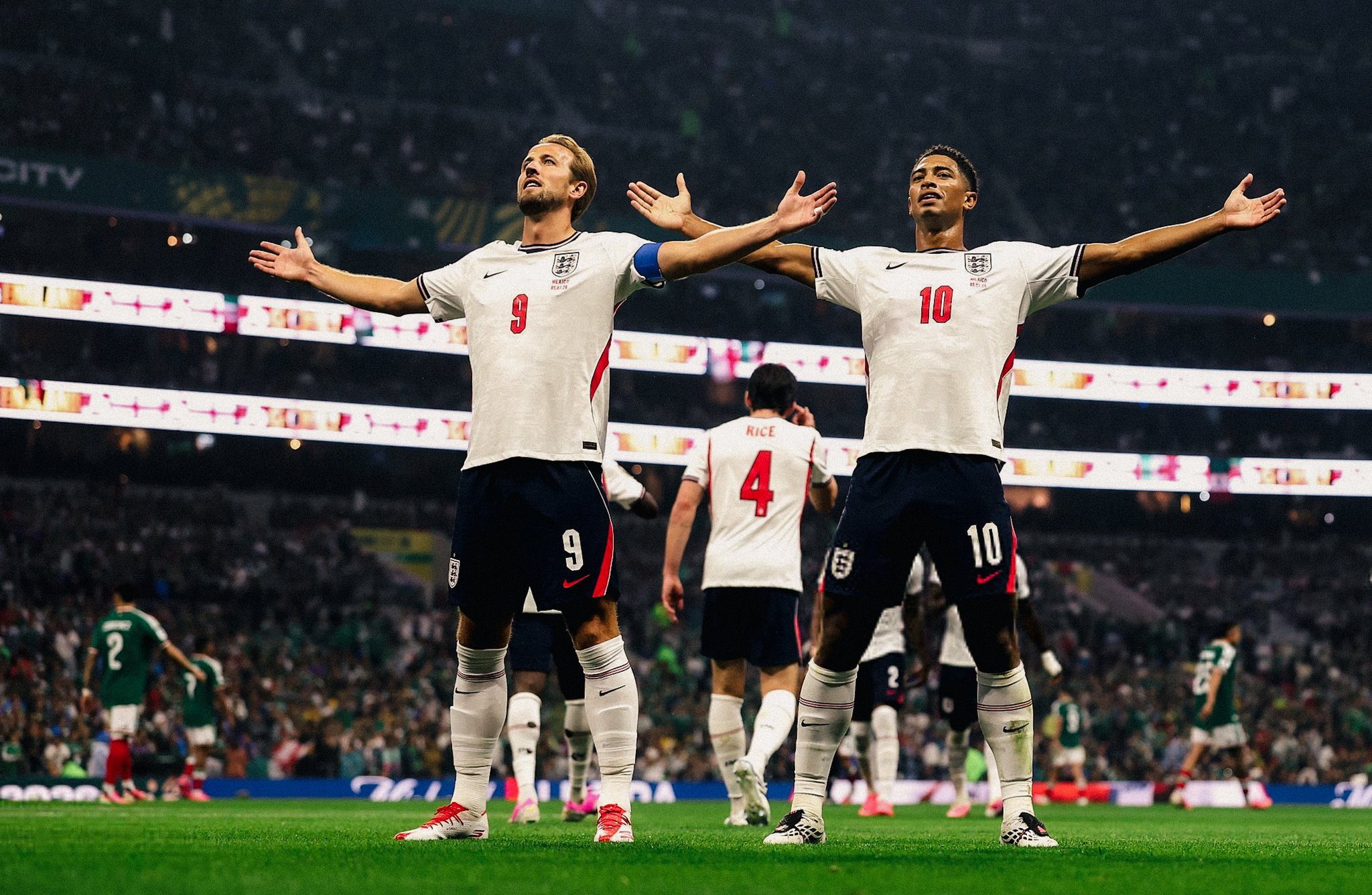 México cae 2-3 ante una Inglaterra diezmada por la expulsión de Quansah y se despide en octavos