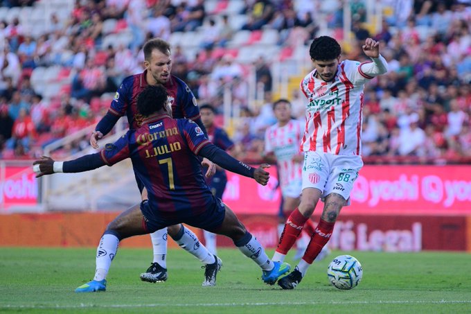 Necaxa remonta al debutante Atlante en el "Padre de los Clásicos": 2-1 en el arranque del Apertura 2026