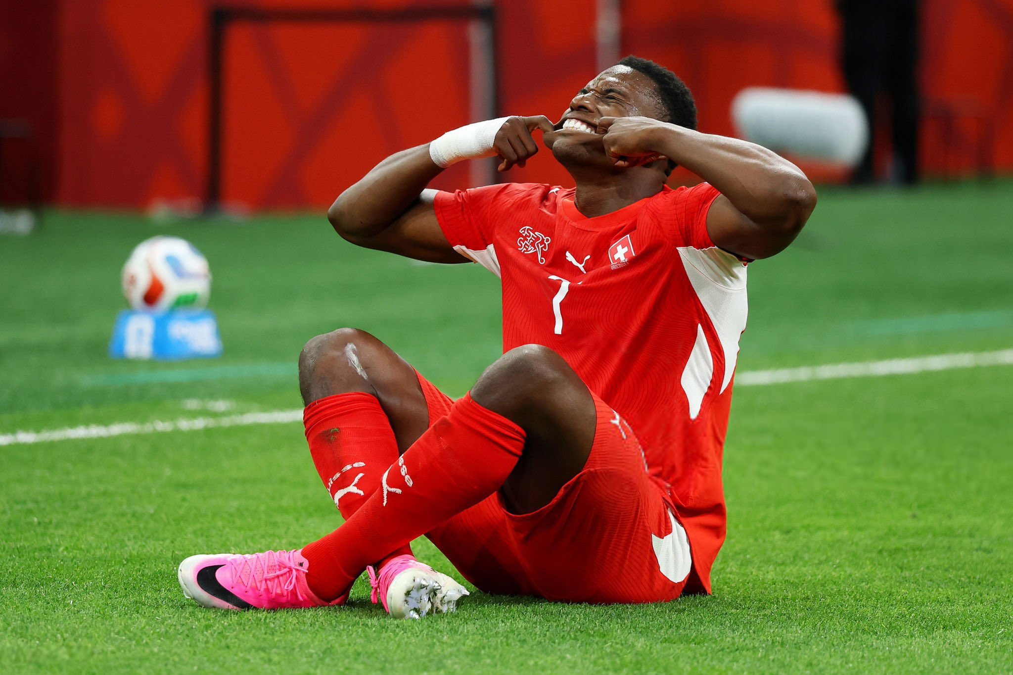 Suiza vence 2-0 a Argelia con goles de Embolo y Ndoye y avanza a octavos del Mundial 2026