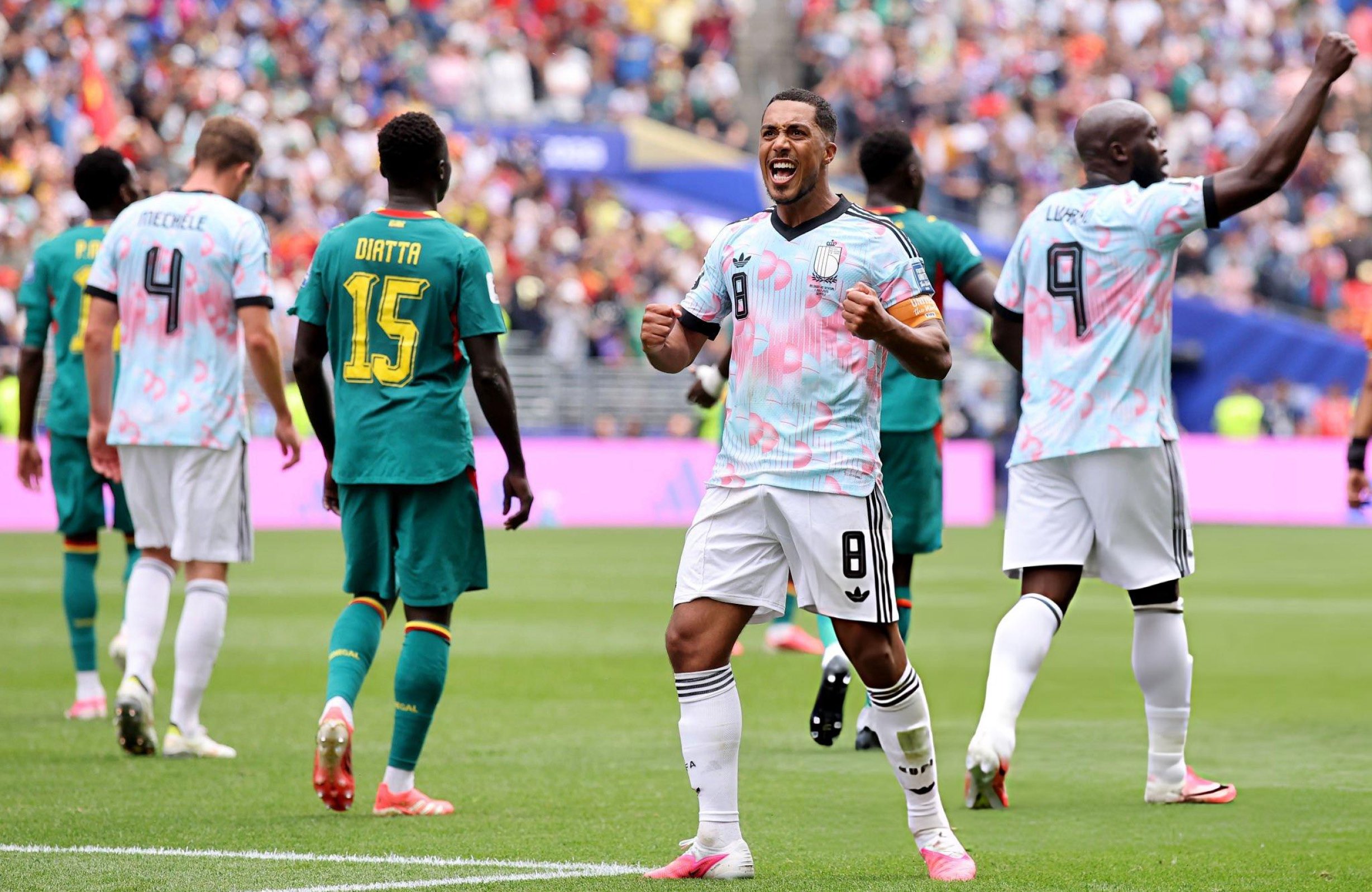 Tielemans coloca a Bélgica en los octavos de final del Mundial