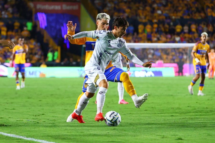 Tigres deja escapar el triunfo; Atlético de San Luis rescata un empate agónico en el Volcán