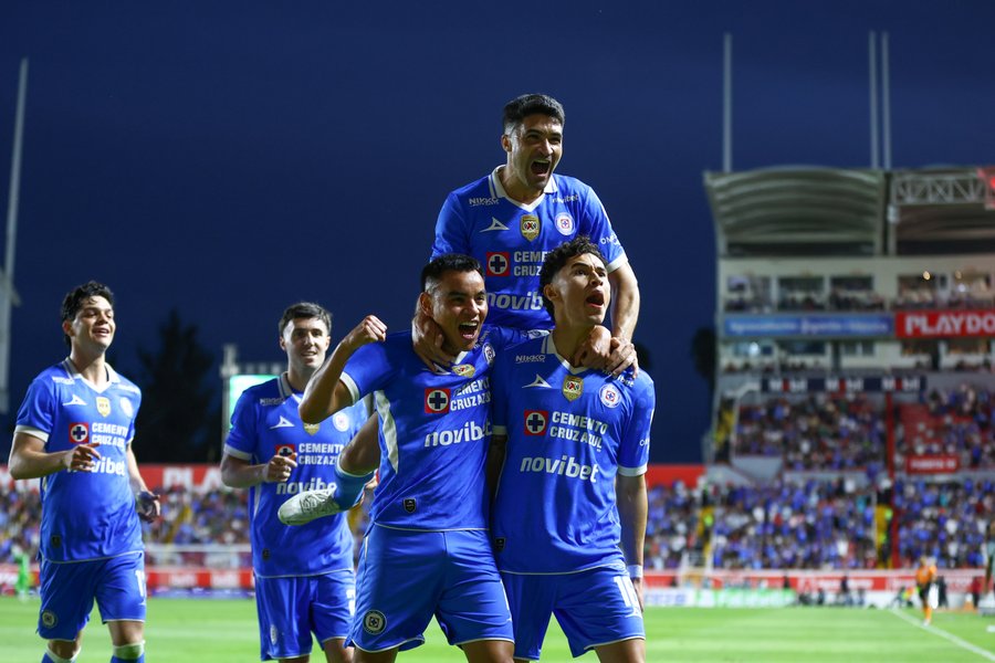 Cruz Azul despertó y goleó 3-1 al Necaxa