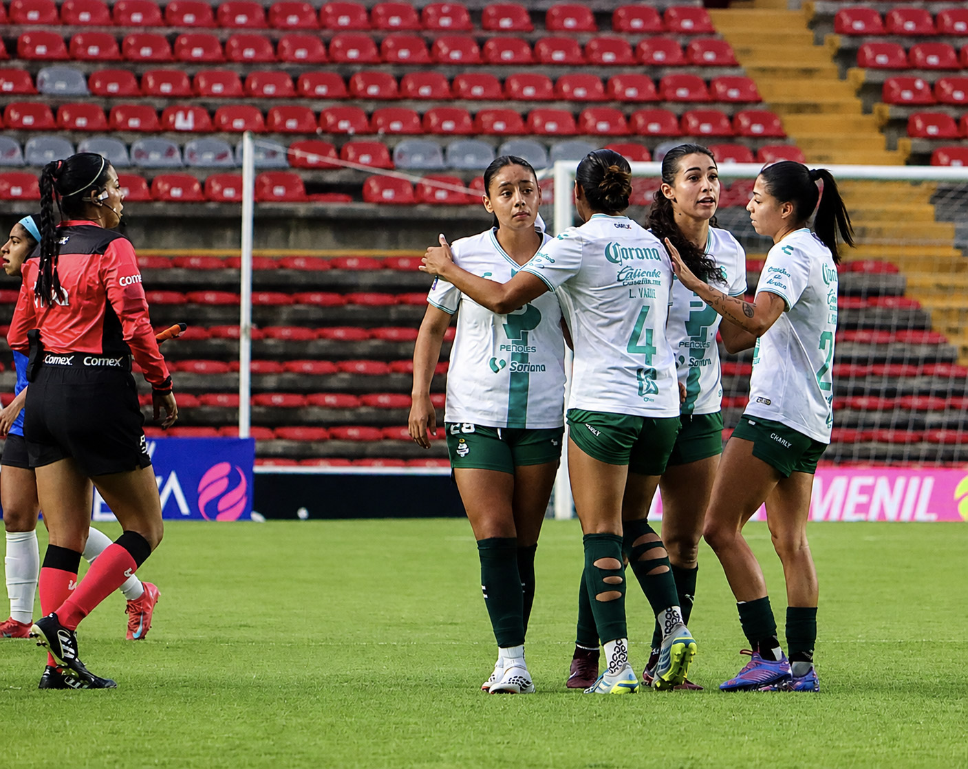 Gallos Femenil cae 1-2 ante Santos en La Corregidora y sigue sin sumar en el Apertura 2026