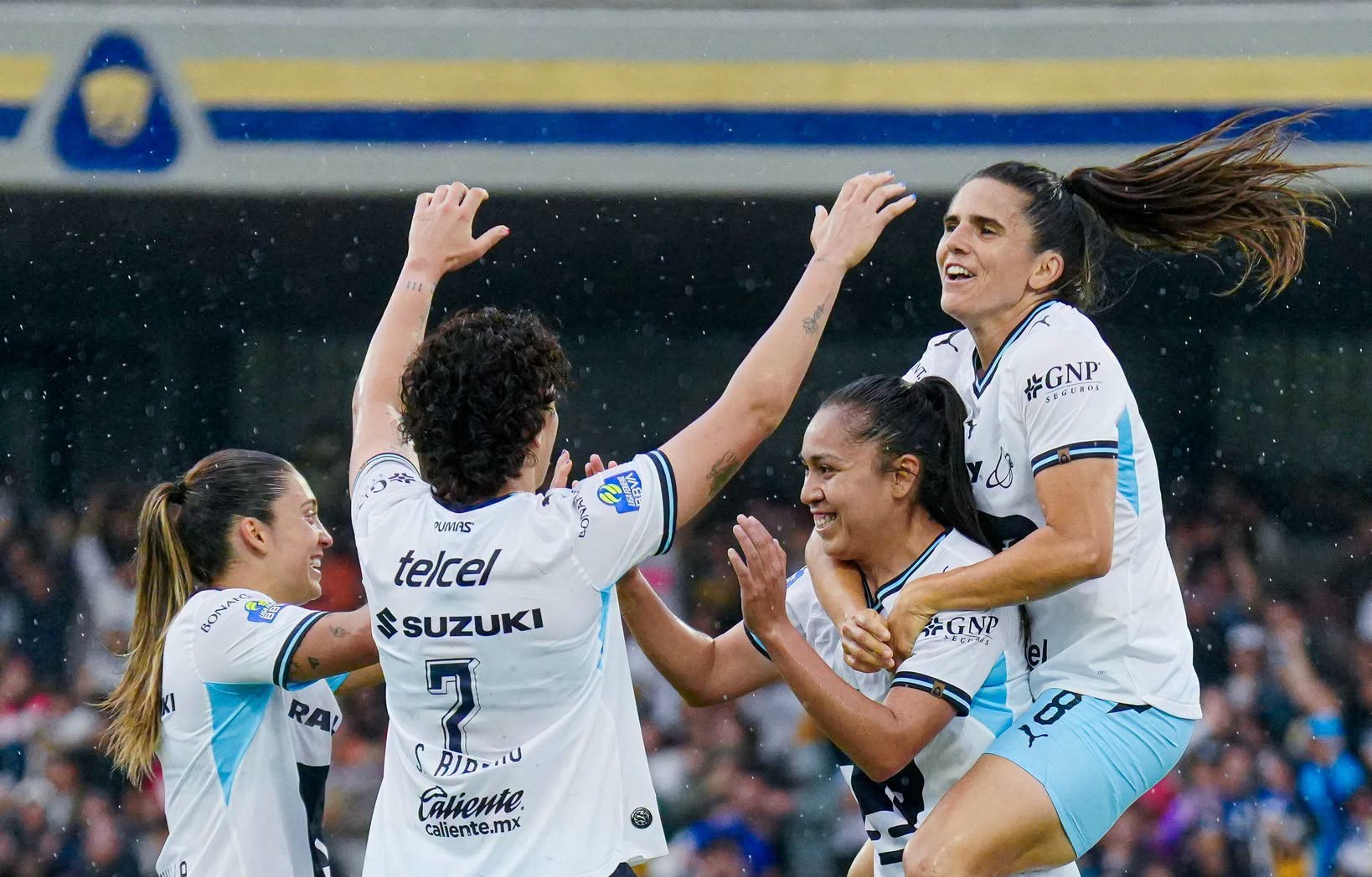 Pumas Femenil goleó 5-0 a Querétaro en CU