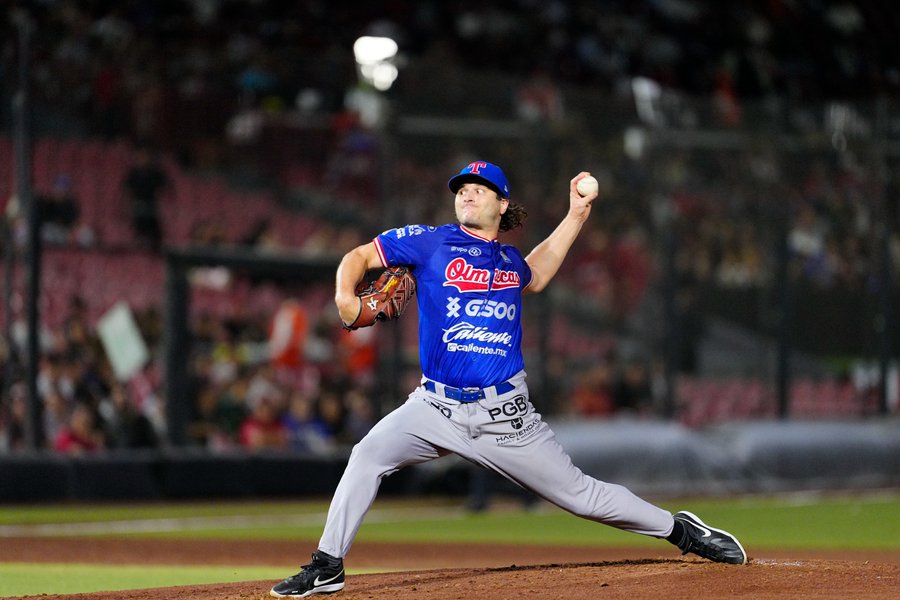 Olmecas pega primero en la Serie del Rey