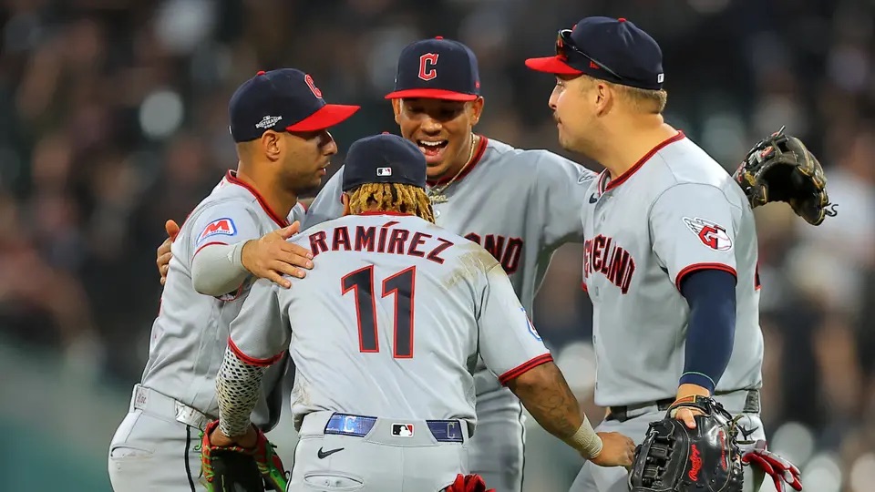 Guardianes de Cleveland celebran la victoria sobre los Medias Blancas de Chicago en la ALDS 2026